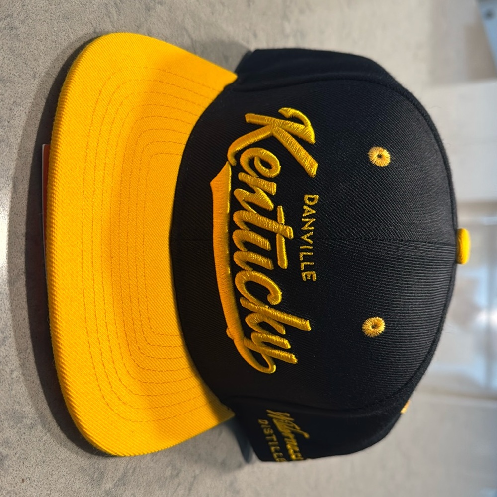 Danville Kentucky’s Wilderness Trail Snapback black and gold Hat OS brand new